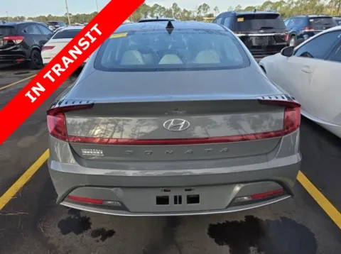 More photos of 2021 Hyundai Sonata SE at Auto Boutique Florida, FL