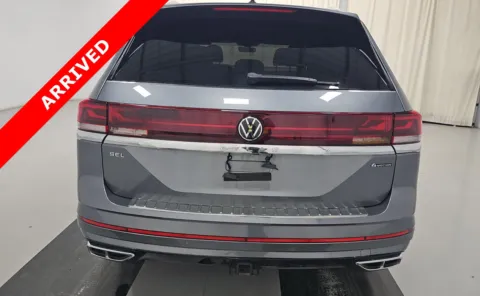 More photos of 2024 Volkswagen Atlas 2.0T SEL Premium R-Line at Auto Boutique Florida, FL