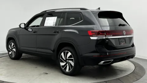 More photos of 2024 Volkswagen Atlas 2.0T SE w/Technology at Auto Boutique Florida, FL