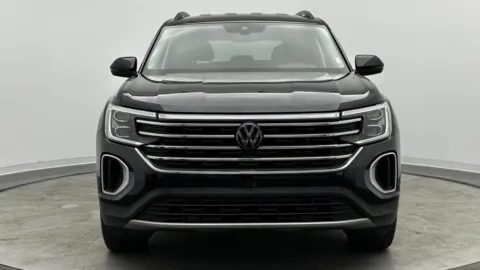 Photos of 2024 Volkswagen Atlas 2.0T SE w/Technology for sale in Jacksonville, FL at Auto Boutique Florida