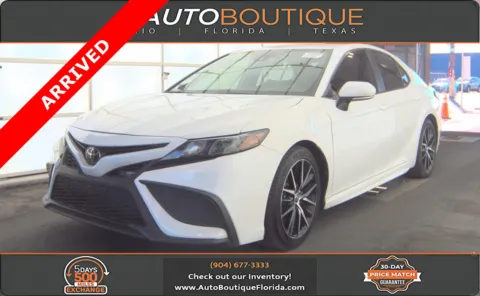 White 2023 Toyota Camry SE for sale in Jacksonville, FL