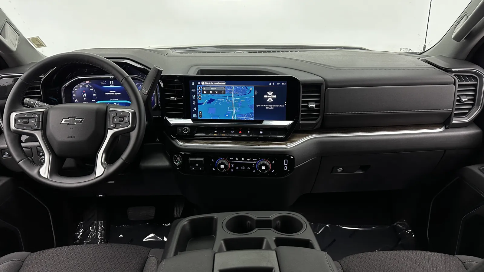 Chevrolet Silverado photo 25