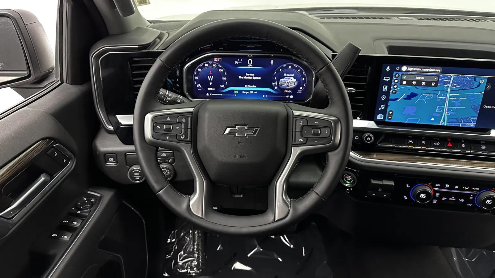 Chevrolet Silverado photo 23