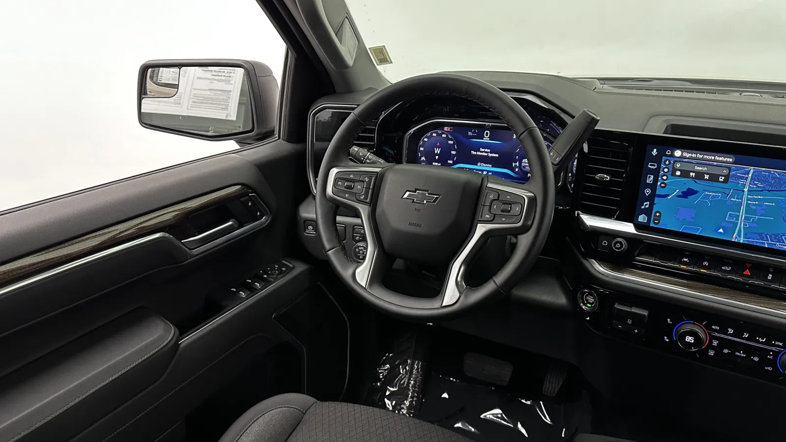 Chevrolet Silverado photo 24