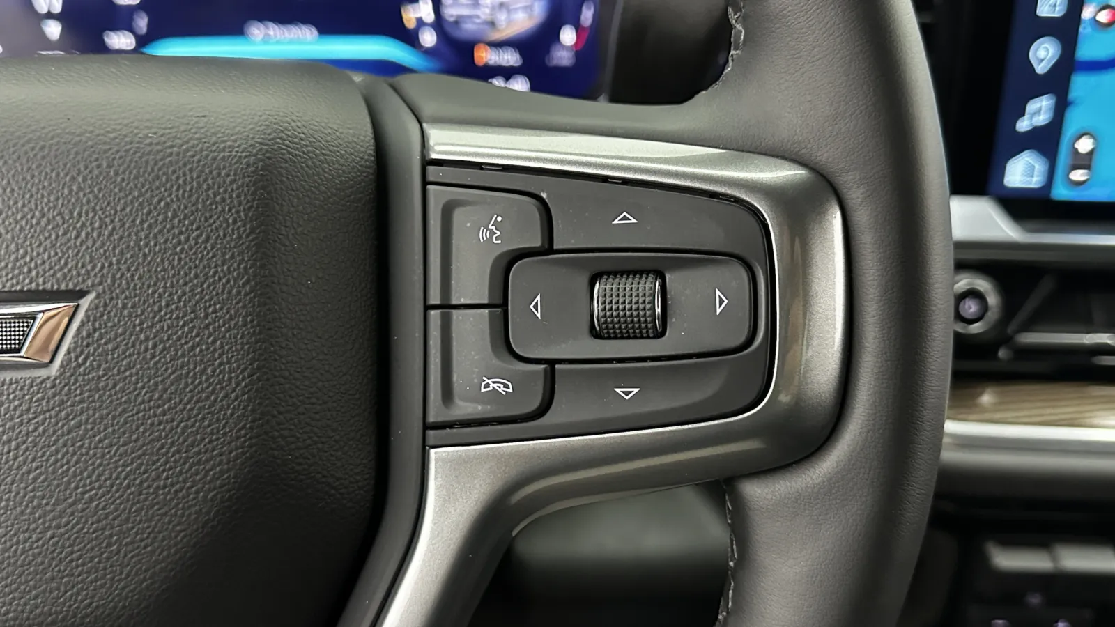 Chevrolet Silverado photo 20