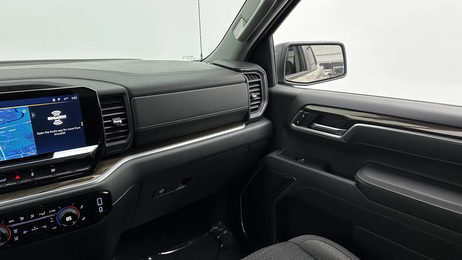 Chevrolet Silverado photo 26