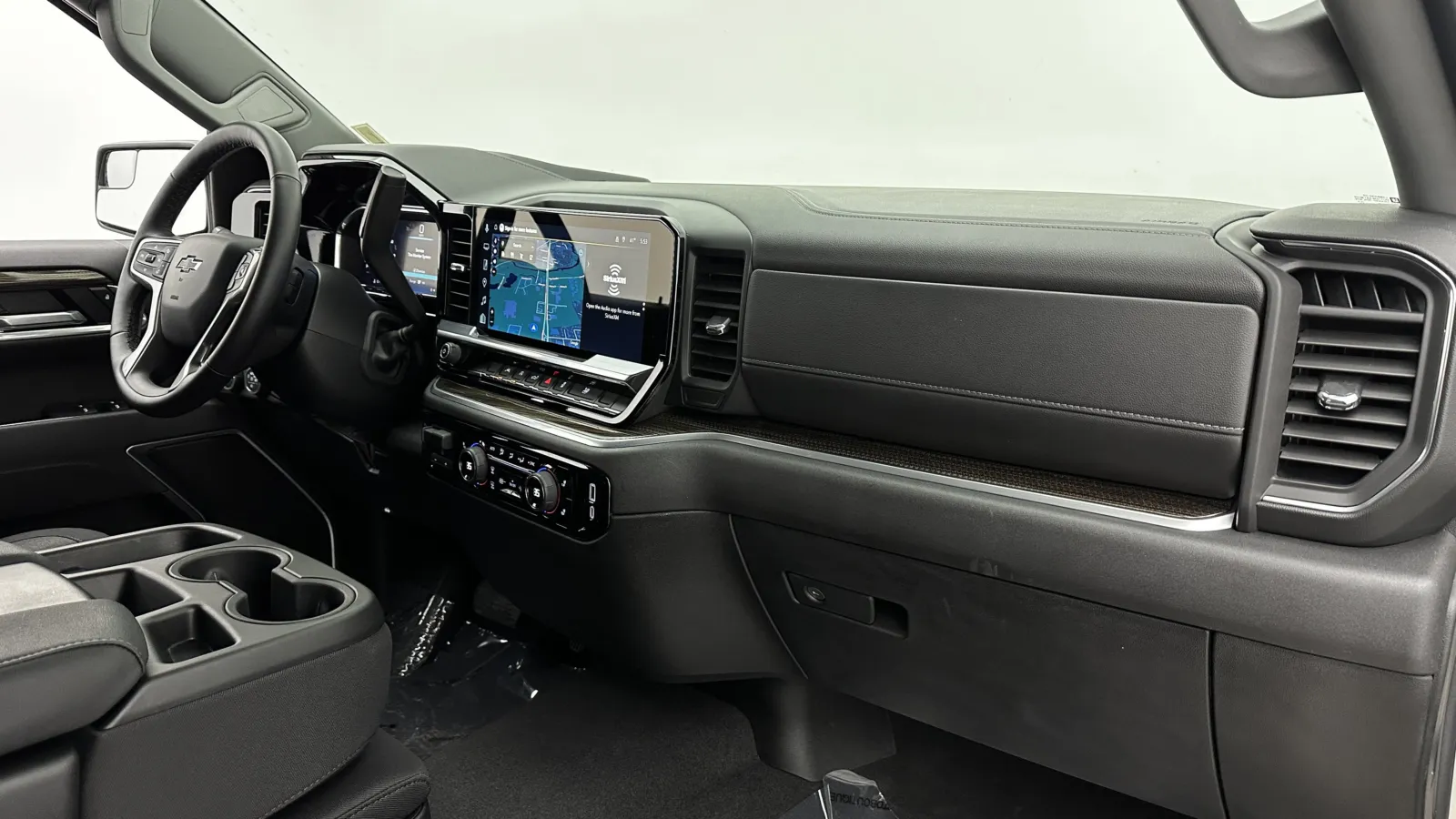 Chevrolet Silverado photo 31