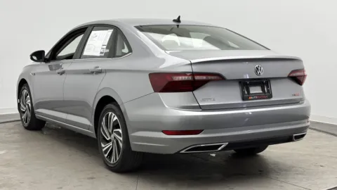 More photos of 2021 Volkswagen Jetta SEL Premium at Auto Boutique Florida, FL