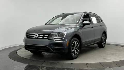 Gray 2019 Volkswagen Tiguan SE for sale in Jacksonville, FL