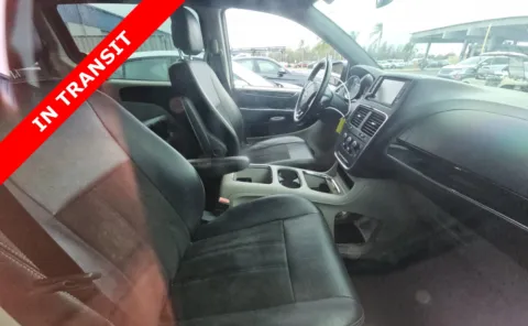 More photos of 2019 Dodge Grand Caravan SXT at Auto Boutique Florida, FL