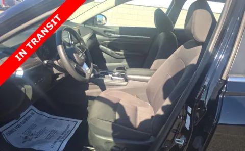 More photos of 2023 Nissan Altima 2.5 SV at Auto Boutique Florida, FL