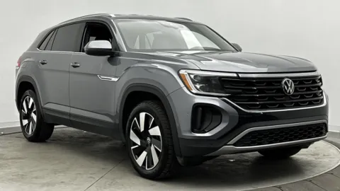 Another view of 2024 Volkswagen Atlas Cross Sport 2.0T SE w/Technology for sale in Jacksonville, FL at Auto Boutique Florida