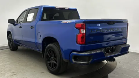 More photos of 2022 Chevrolet Silverado 1500 Custom at Auto Boutique Florida, FL