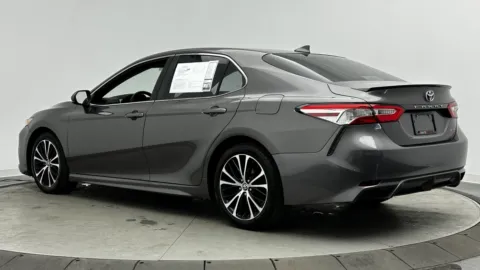 More photos of 2020 Toyota Camry SE at Auto Boutique Florida, FL