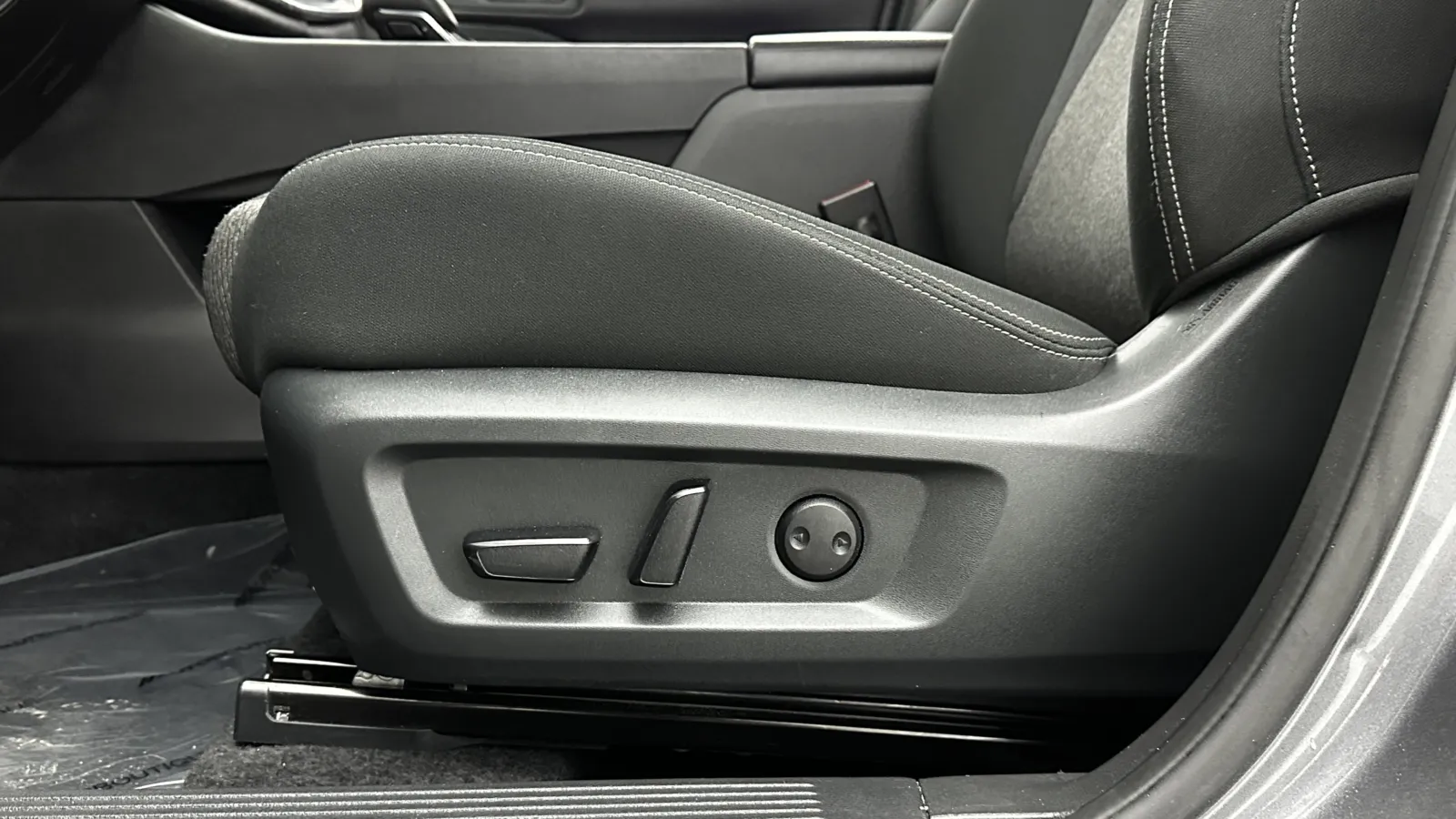Nissan Rogue photo 12
