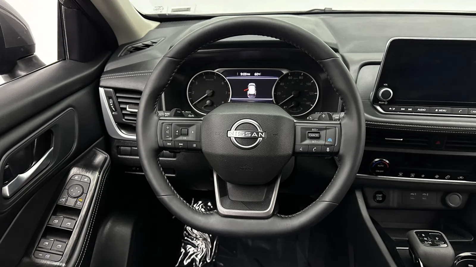 Nissan Rogue photo 24