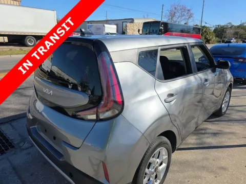 More photos of 2023 Kia Soul LX at Auto Boutique Florida, FL