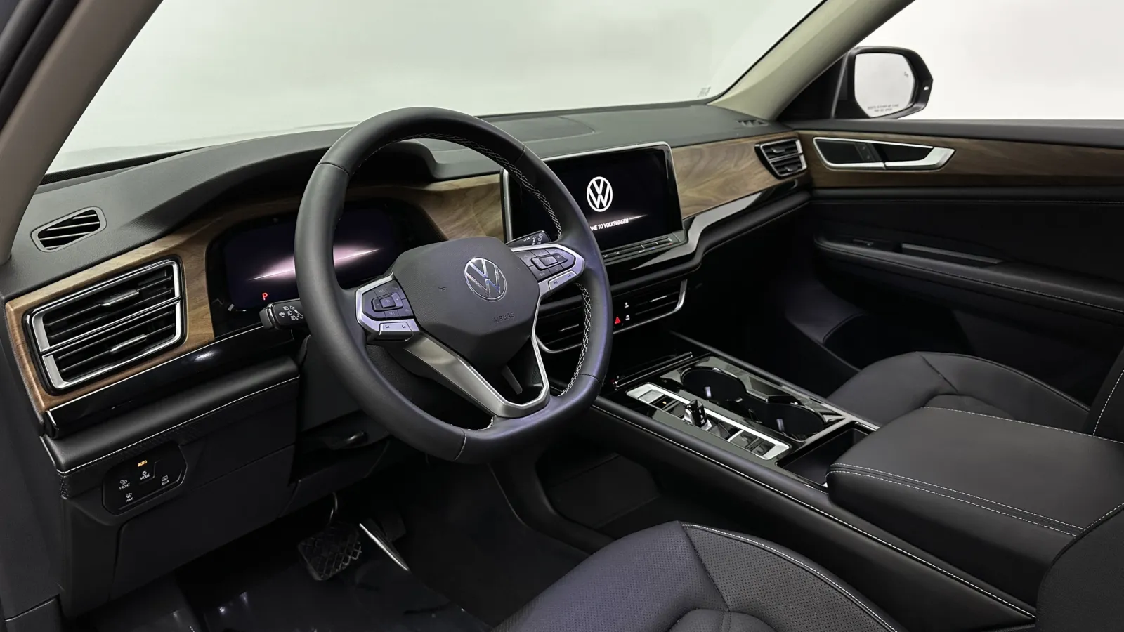 Volkswagen Atlas photo 8