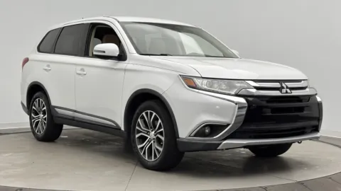 Another view of 2016 Mitsubishi Outlander SE for sale in Jacksonville, FL at Auto Boutique Florida