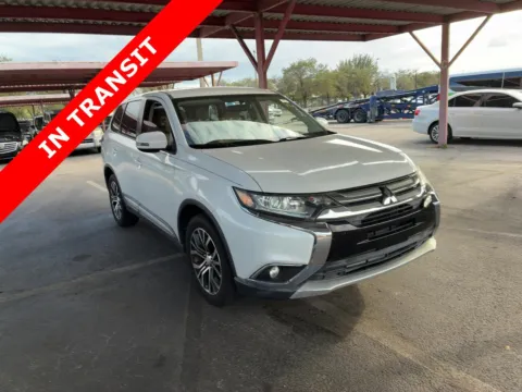 Another view of 2016 Mitsubishi Outlander SE for sale in Jacksonville, FL at Auto Boutique Florida