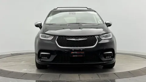 Photos of 2023 Chrysler Pacifica Limited for sale in Jacksonville, FL at Auto Boutique Florida