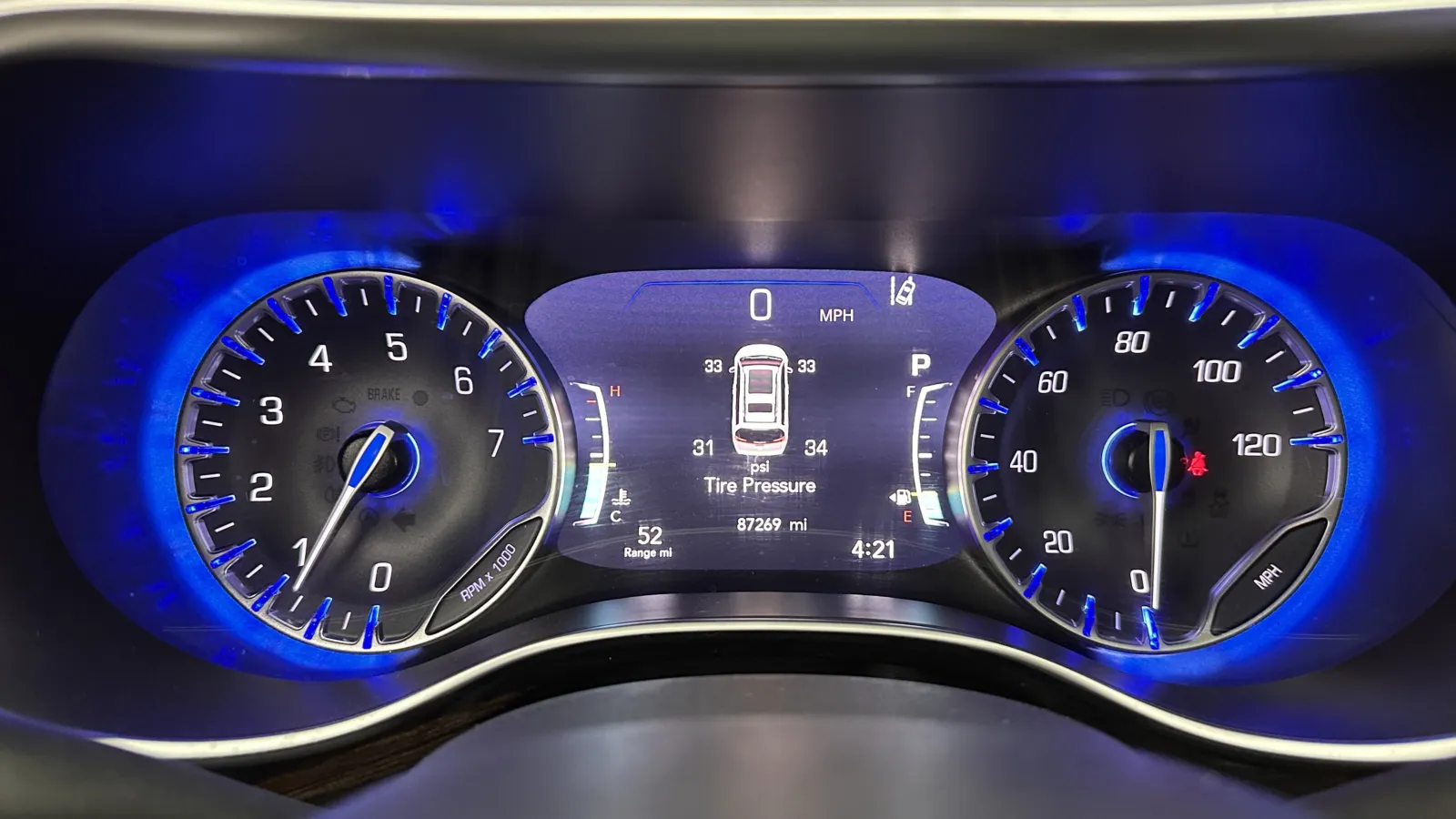 Chrysler Pacifica photo 19