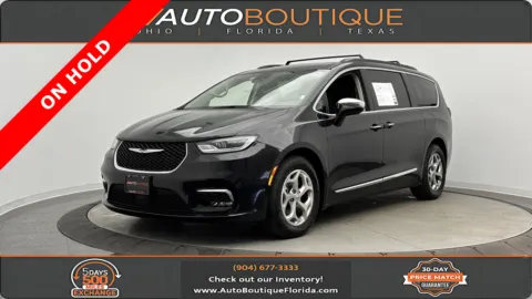 Black 2023 Chrysler Pacifica Limited for sale in Jacksonville, FL
