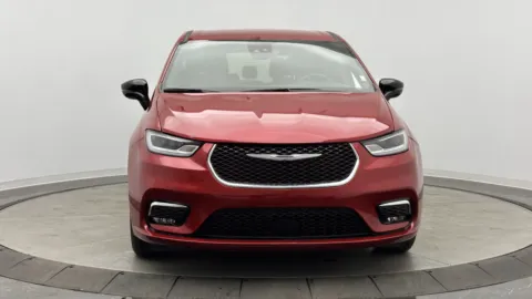 Photos of 2026 Chrysler Pacifica Select for sale in Jacksonville, FL at Auto Boutique Florida