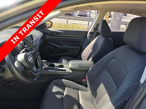 More photos of 2023 Nissan Altima 2.5 S at Auto Boutique Florida, FL