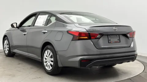 More photos of 2023 Nissan Altima 2.5 S at Auto Boutique Florida, FL