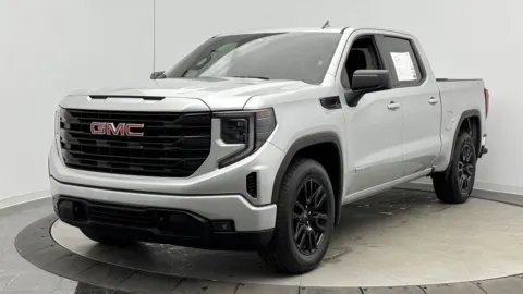 More photos of 2022 GMC Sierra 1500 Elevation at Auto Boutique Florida, FL