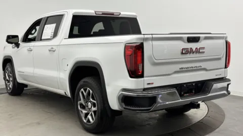 More photos of 2022 GMC Sierra 1500 SLT at Auto Boutique Florida, FL