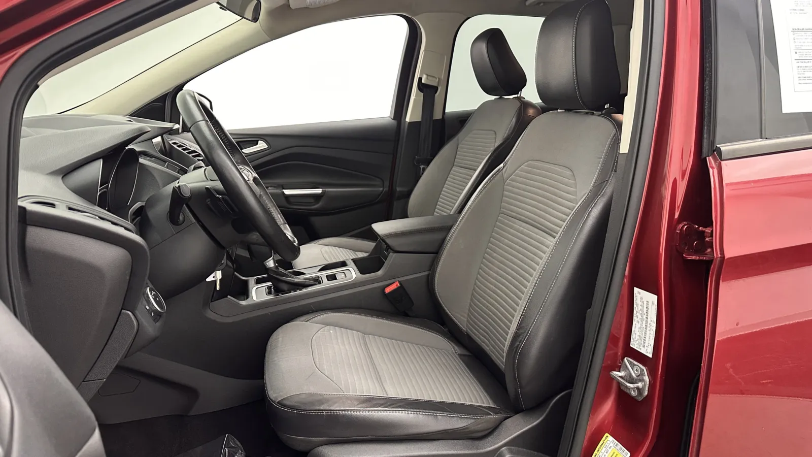 Ford Escape photo 12
