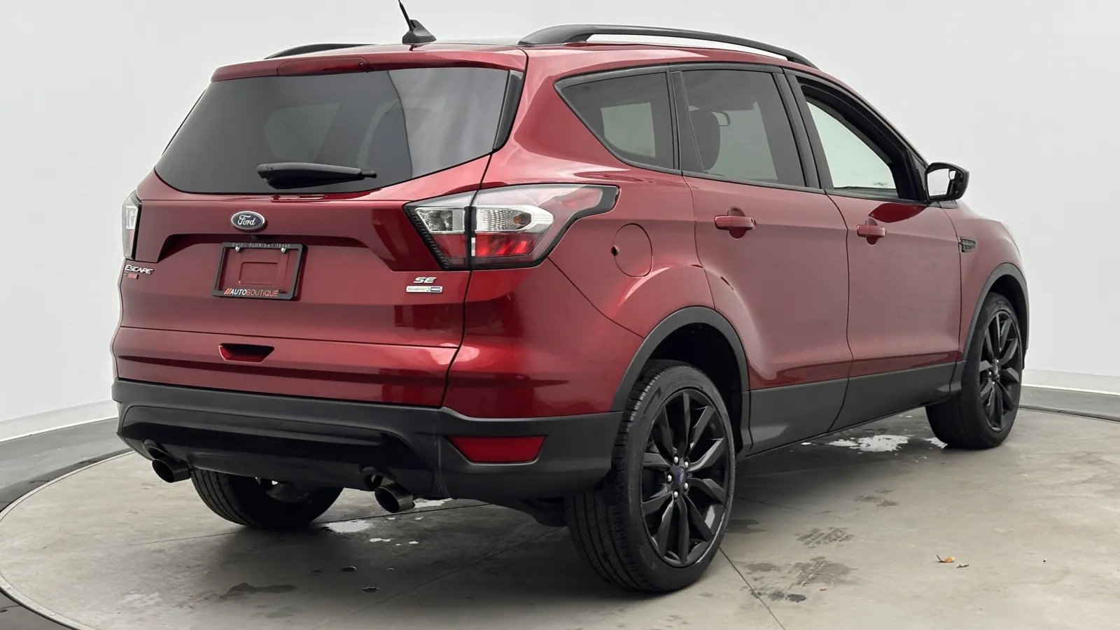 Ford Escape photo 7