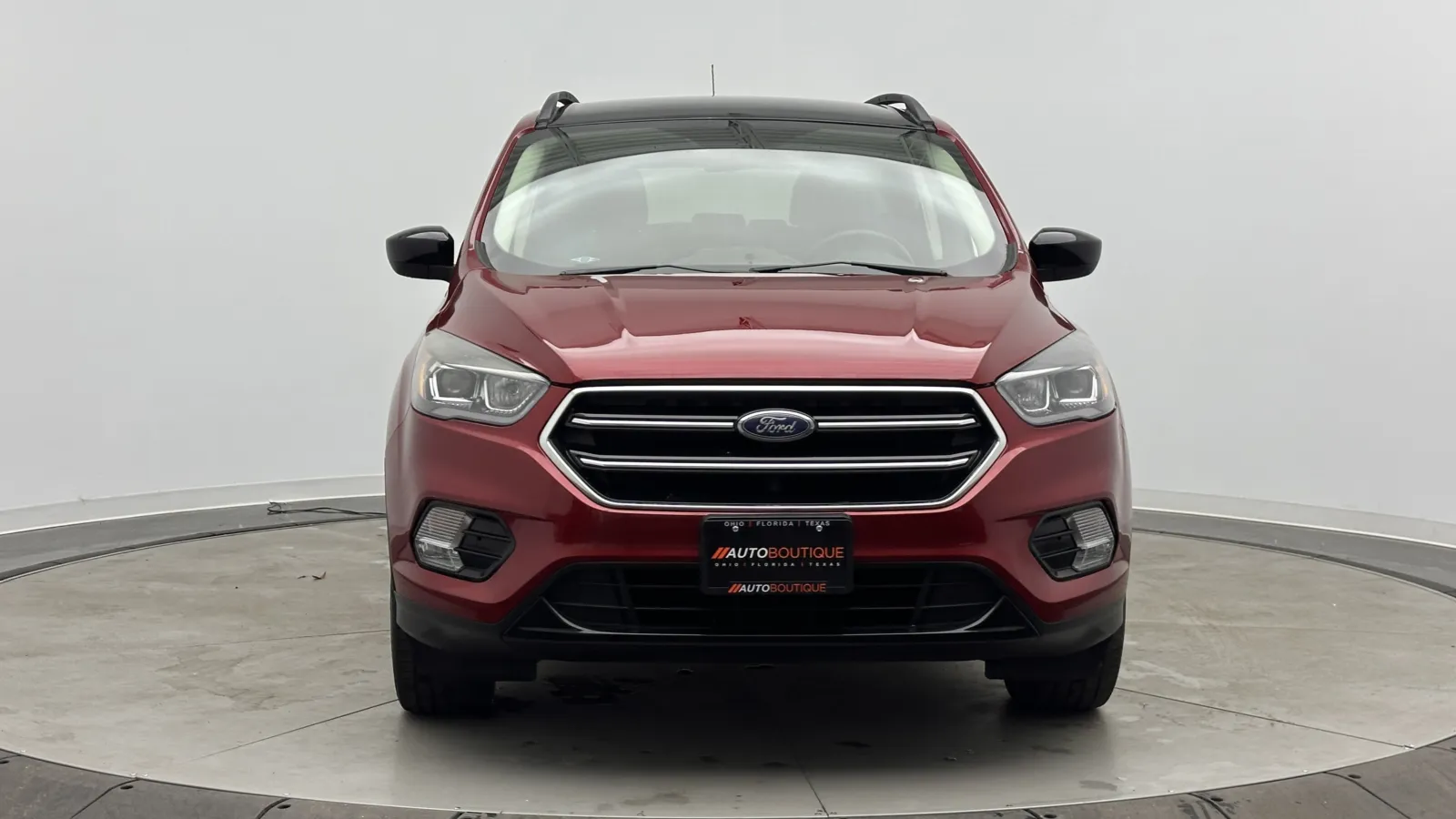 Ford Escape photo 2