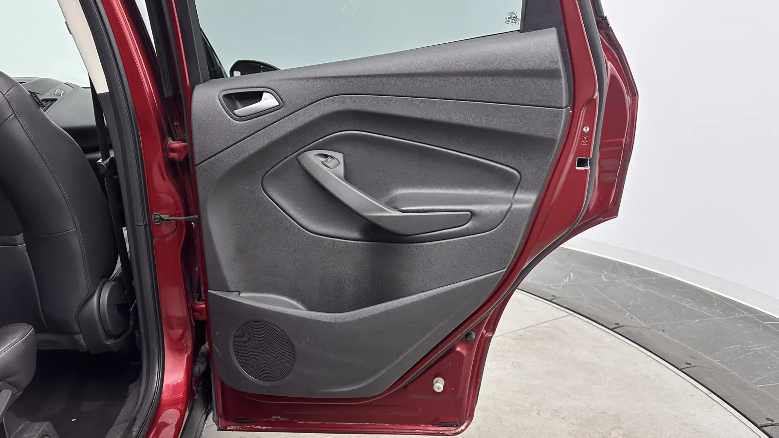 Ford Escape photo 27