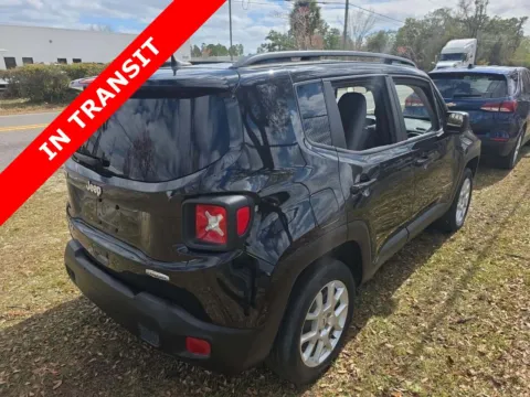 More photos of 2022 Jeep Renegade Latitude at Auto Boutique Florida, FL
