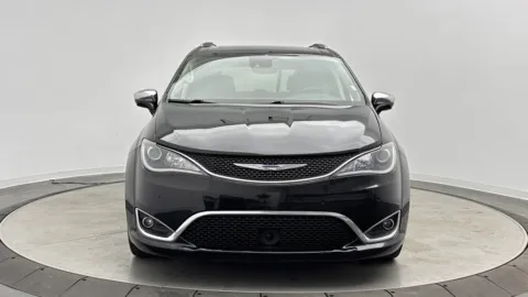 Photos of 2017 Chrysler Pacifica Limited for sale in Jacksonville, FL at Auto Boutique Florida