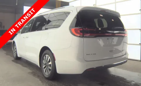 More photos of 2021 Chrysler Pacifica Hybrid Touring L at Auto Boutique Florida, FL