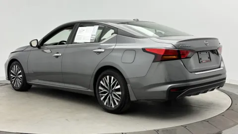 More photos of 2023 Nissan Altima 2.5 SV at Auto Boutique Florida, FL