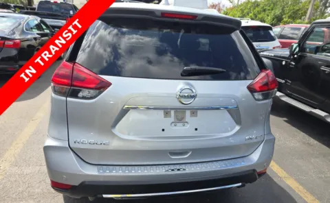 More photos of 2019 Nissan Rogue SV at Auto Boutique Florida, FL