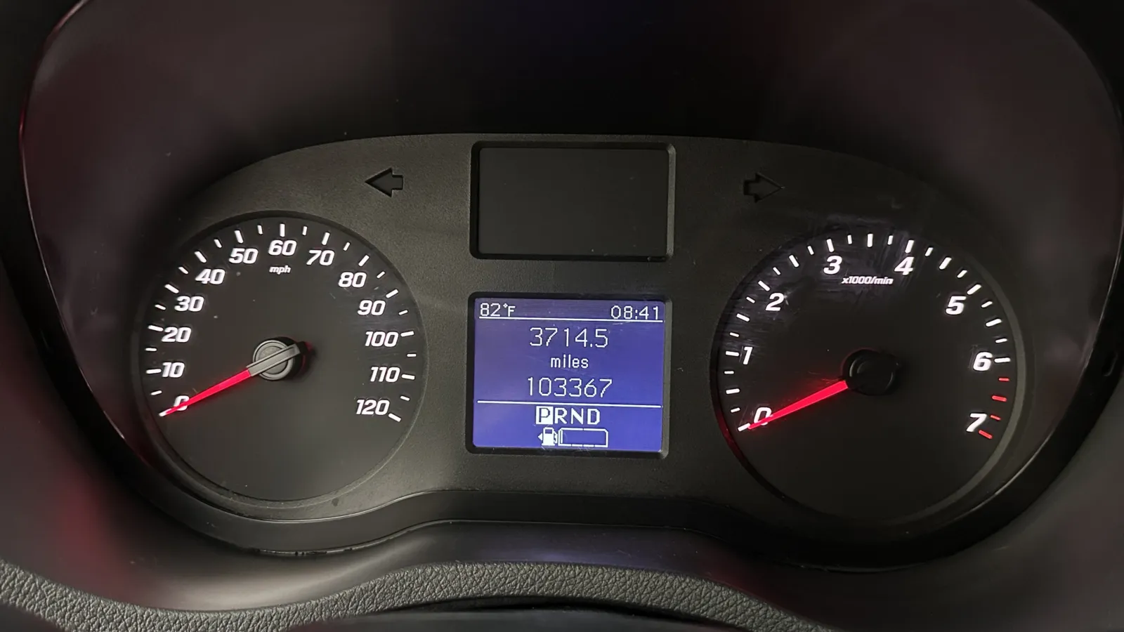 Mercedes-Benz Sprinter photo 12