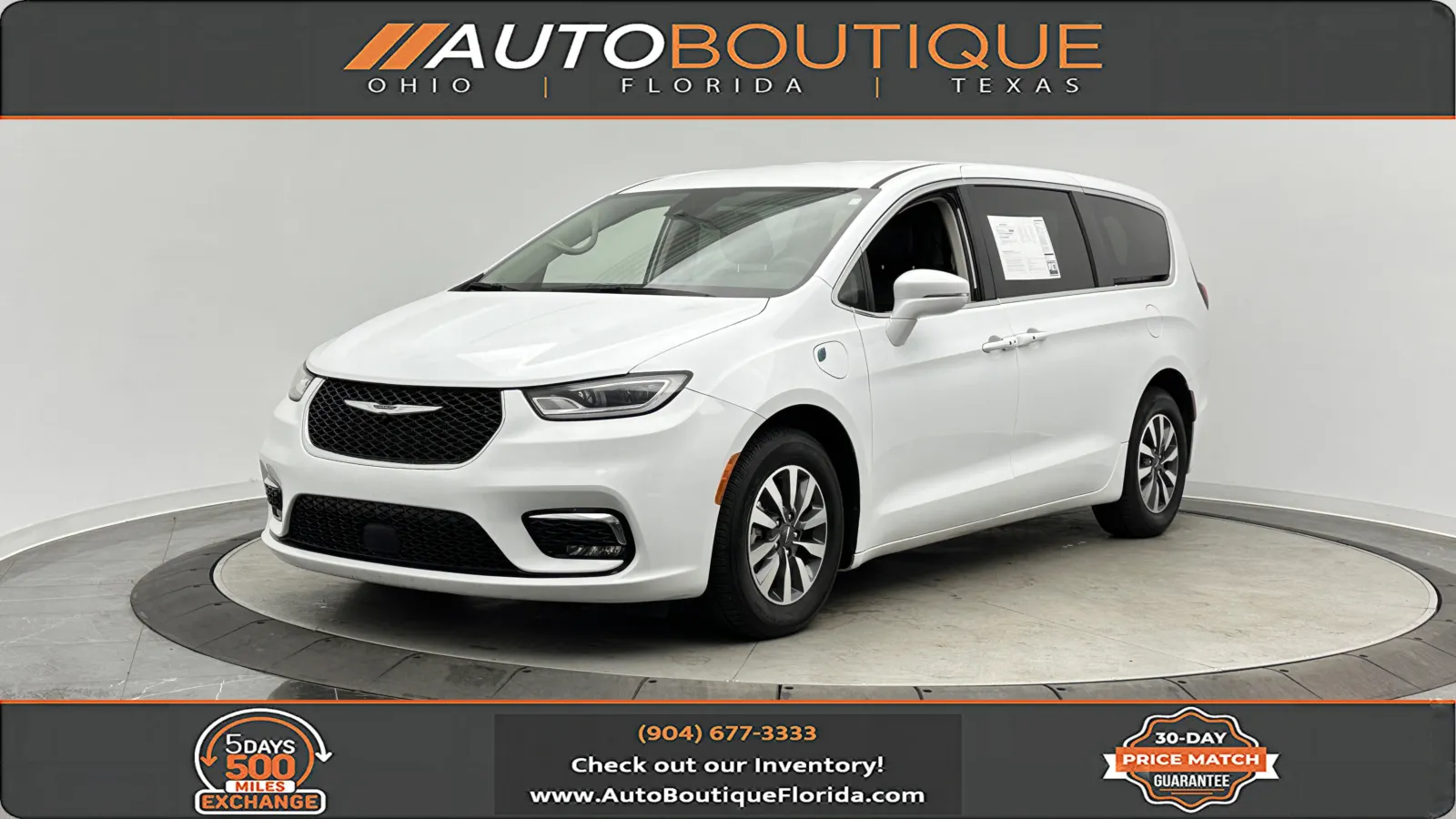 White 2022 Chrysler Pacifica Hybrid Touring L for sale in Jacksonville, FL