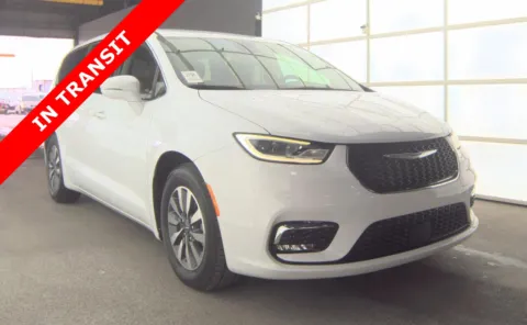 Another view of 2022 Chrysler Pacifica Hybrid Touring L for sale in Jacksonville, FL at Auto Boutique Florida