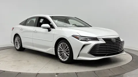 Another view of 2019 Toyota Avalon Limited for sale in Jacksonville, FL at Auto Boutique Florida
