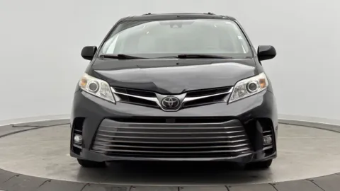 Photos of 2018 Toyota Sienna XLE Auto Access Seat for sale in Jacksonville, FL at Auto Boutique Florida