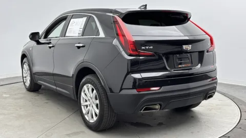 More photos of 2021 Cadillac XT4 FWD Luxury at Auto Boutique Florida, FL