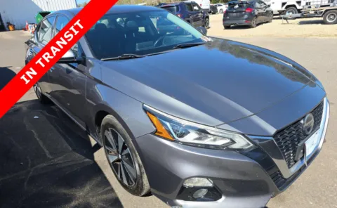 Another view of 2019 Nissan Altima 2.5 SL for sale in Jacksonville, FL at Auto Boutique Florida