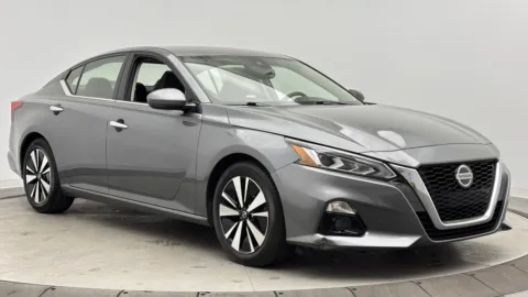 Another view of 2019 Nissan Altima 2.5 SL for sale in Jacksonville, FL at Auto Boutique Florida