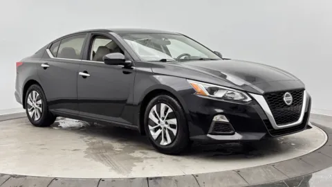 Another view of 2020 Nissan Altima 2.5 S for sale in Jacksonville, FL at Auto Boutique Florida